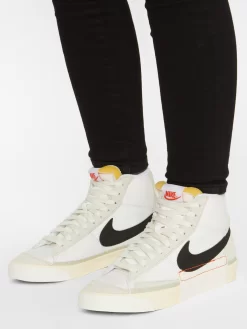 Nike Sportswear High Top Sneakers Sneaker High BLAZER MID PRO CLUB Kvinder Hvid -Sneakerbutik Til Kvinder 4598eab1b6b6ef02e40b512f811f3535 scaled